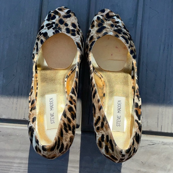Steve Madden leopard heels - Picture 3 of 6